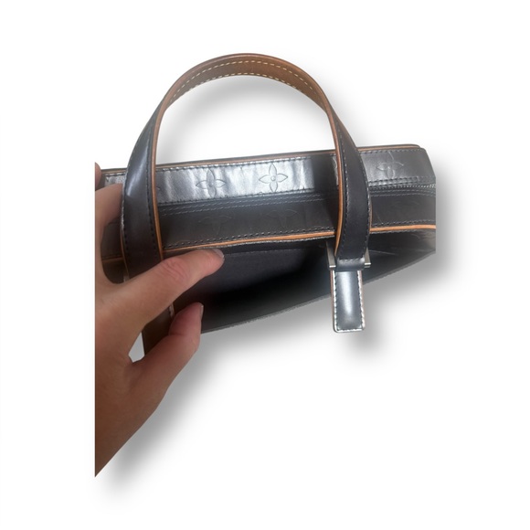 Louis Vuitton Monogram Mat Shelton - Picture 11 of 14